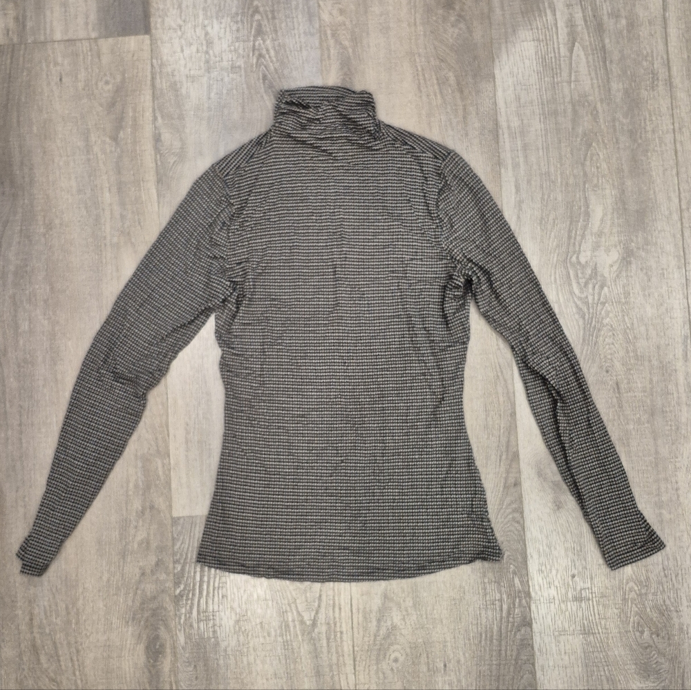 RW & CO. Mockneck Long Sleeve Top - Picture 1 of 3